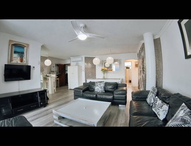 3 BEDROOM PENTHOUSE FOR SALE IN UVONGO